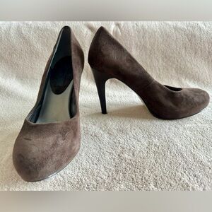 Banana Republic Elegant Brown Suede Women's plartform Heels